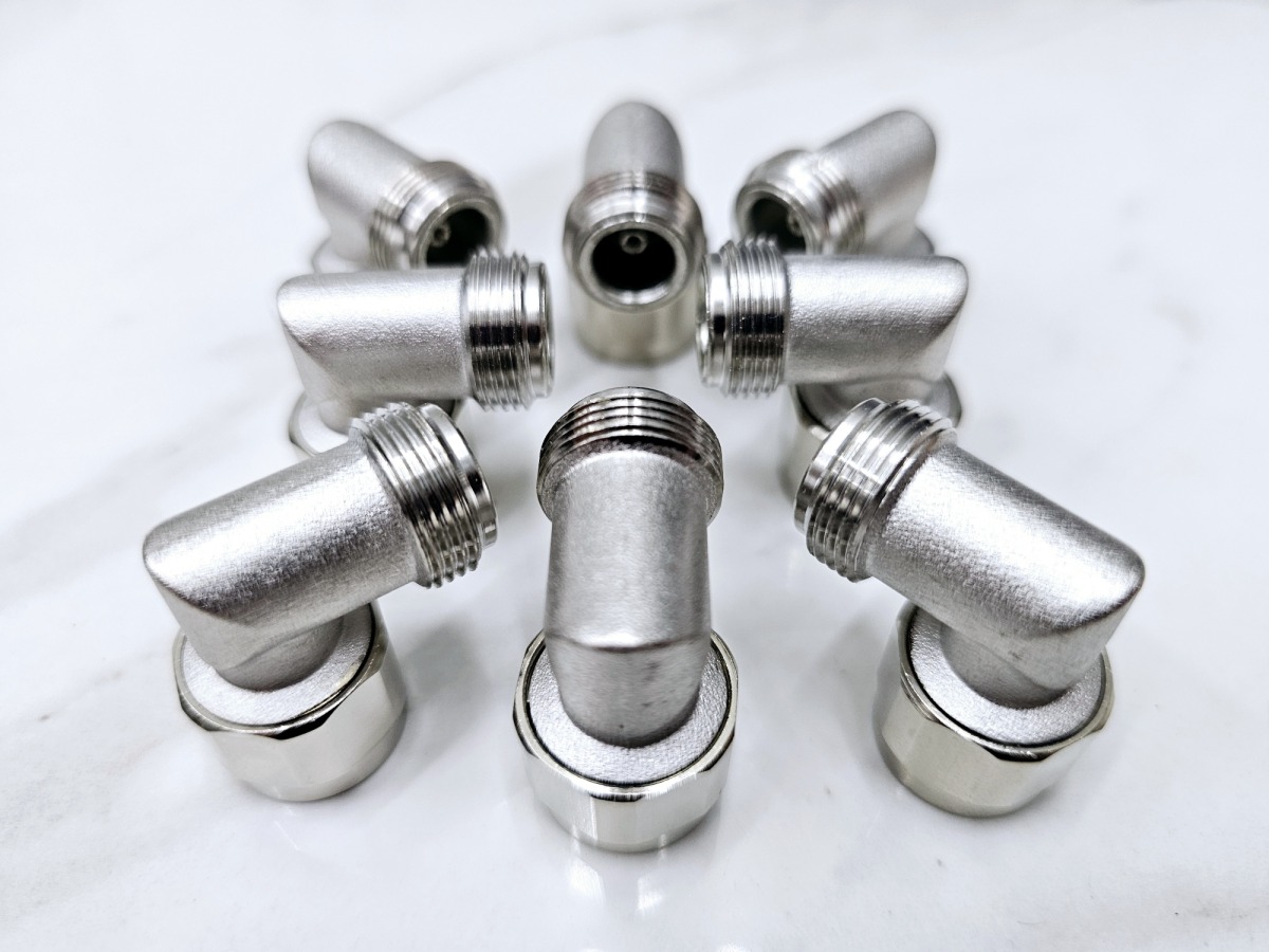 Уголки для РЭБ Ромашка