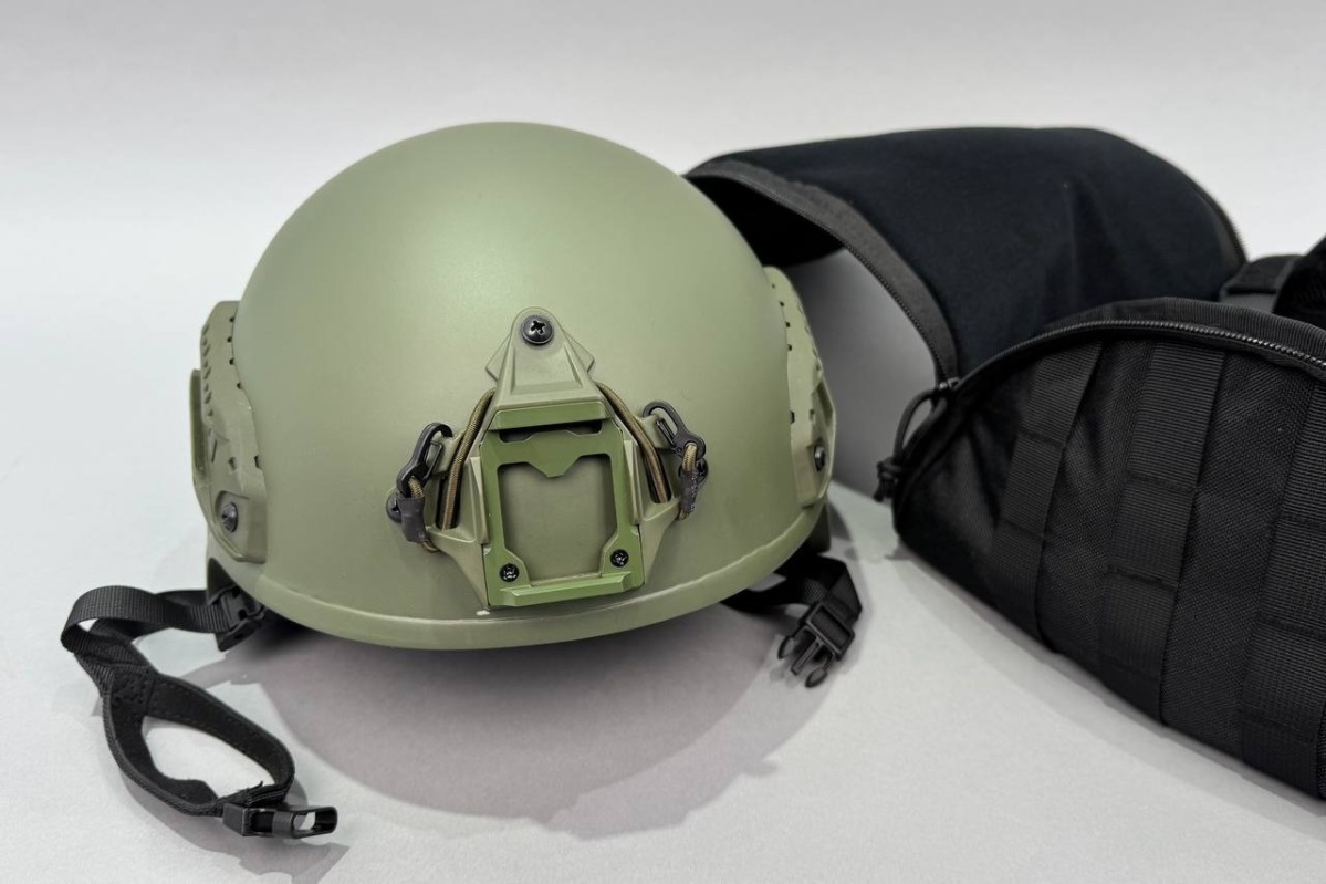 Шлем LO с защитой ушей олива